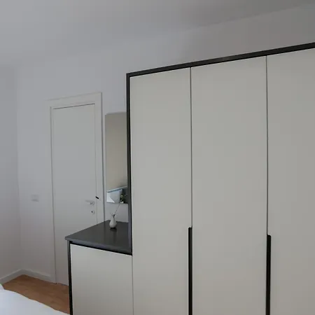 La Gioia * تيرانا