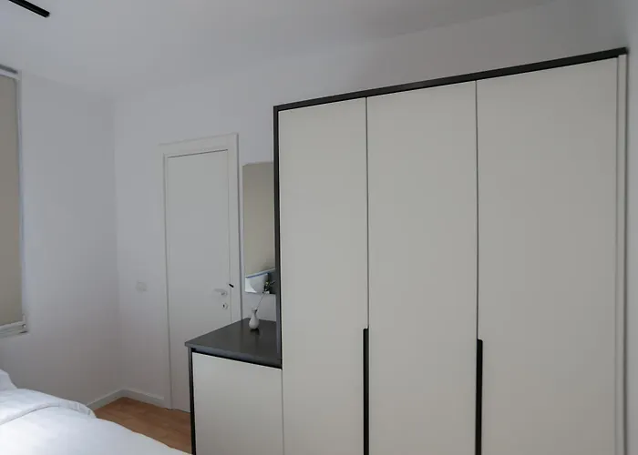 La Gioia * 地拉那